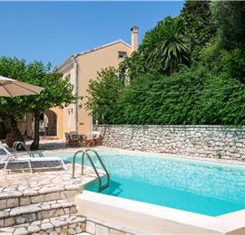 3 bedroom villa with heated pool in Kassiopi, Corfu, sleeps 6